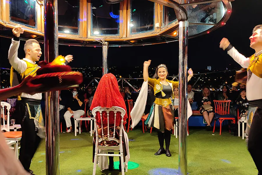Henna night performance during the Turkish night show