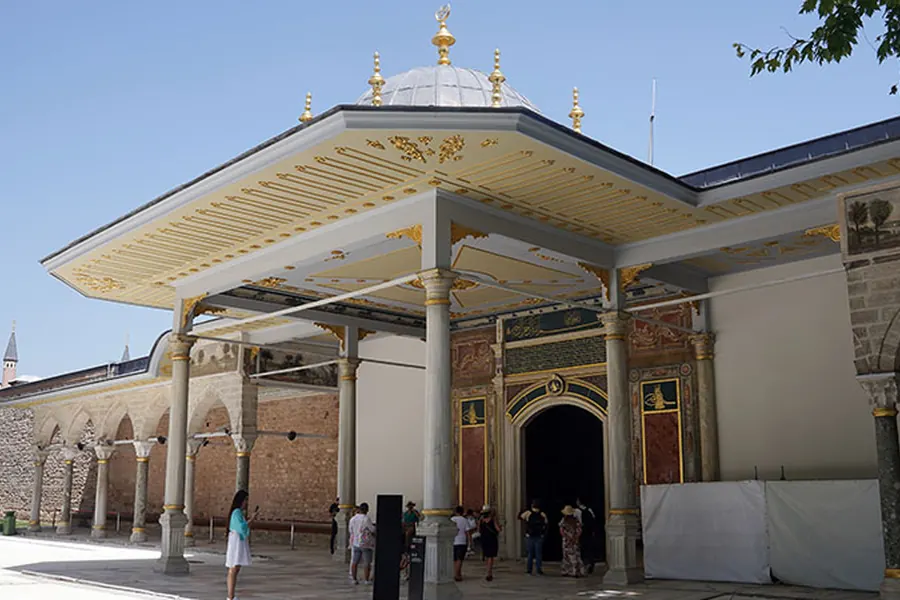 Pavilion in the gardens of Topkapı Palace