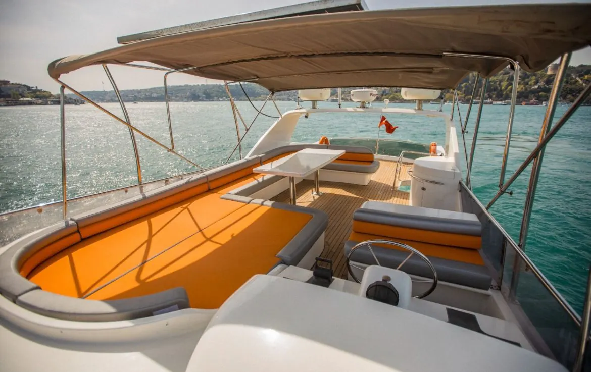 Flybridge with sun lounge on Riviera