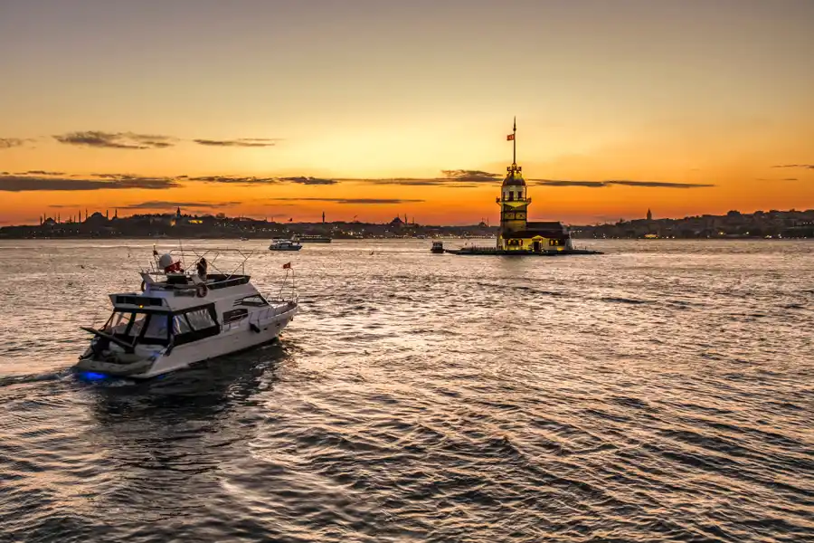 Istanbul sunset yacht cruise