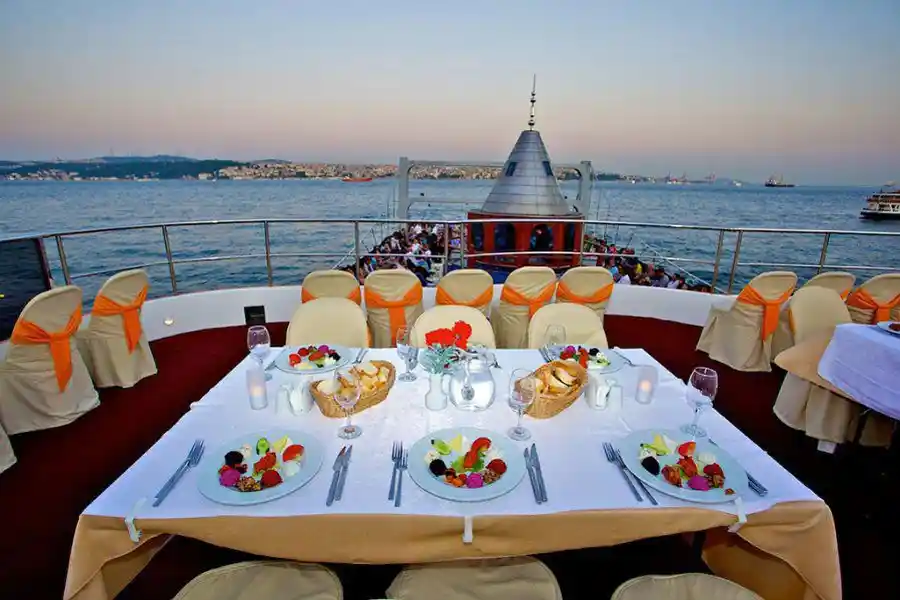 Istanbul Dinner Cruise