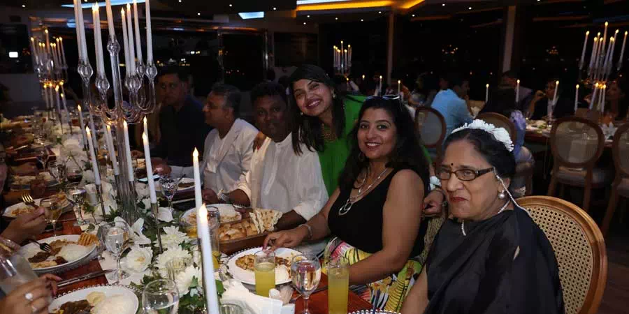 Bosphorus Dinner Cruise – Evening Istanbul Yacht Tour