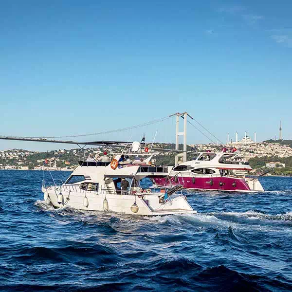 Private Bosphorus Sunset Yacht Cruise with Guide 