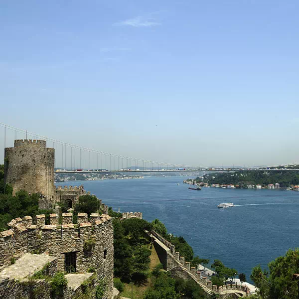 Crucero por el Bósforo de Estambul y el Mar Negro