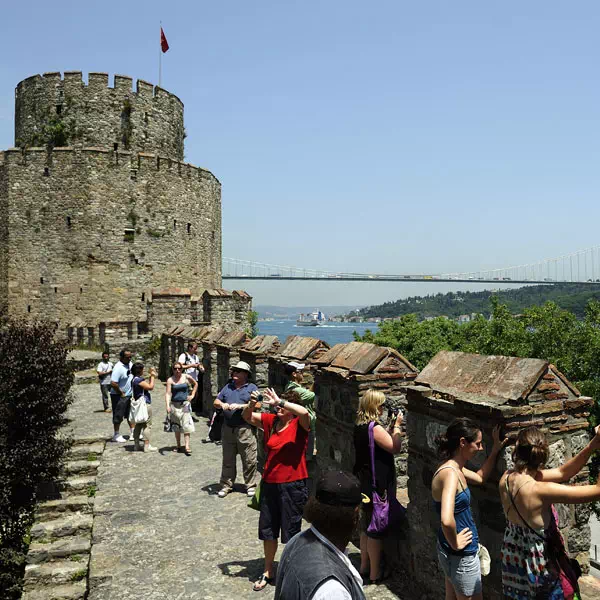 Istanbul Bosphorus Cruise towards the Asian Side