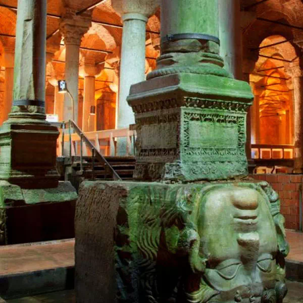 What to See in Basilica Cistern