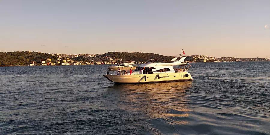 Private Bosphorus Sunset Yacht Cruise