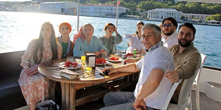 Crucero al Atardecer por el Bósforo en Estambul