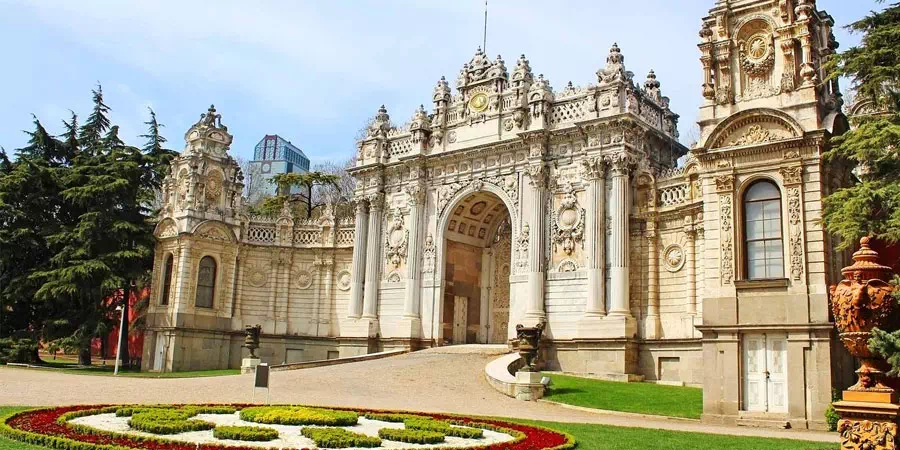 Private guided Dolmabahce Palace Tour