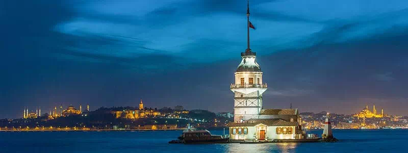Drink coffee with perfect view of Istanbul at the Maiden's Tower