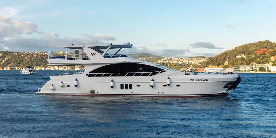 VIP Yacht Cruise Istanbul – Luxury Private Bosphorus Experience
