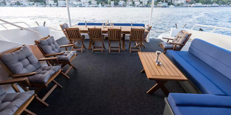 VIP Yacht Cruise Istanbul – Luxury Private Bosphorus Experience
